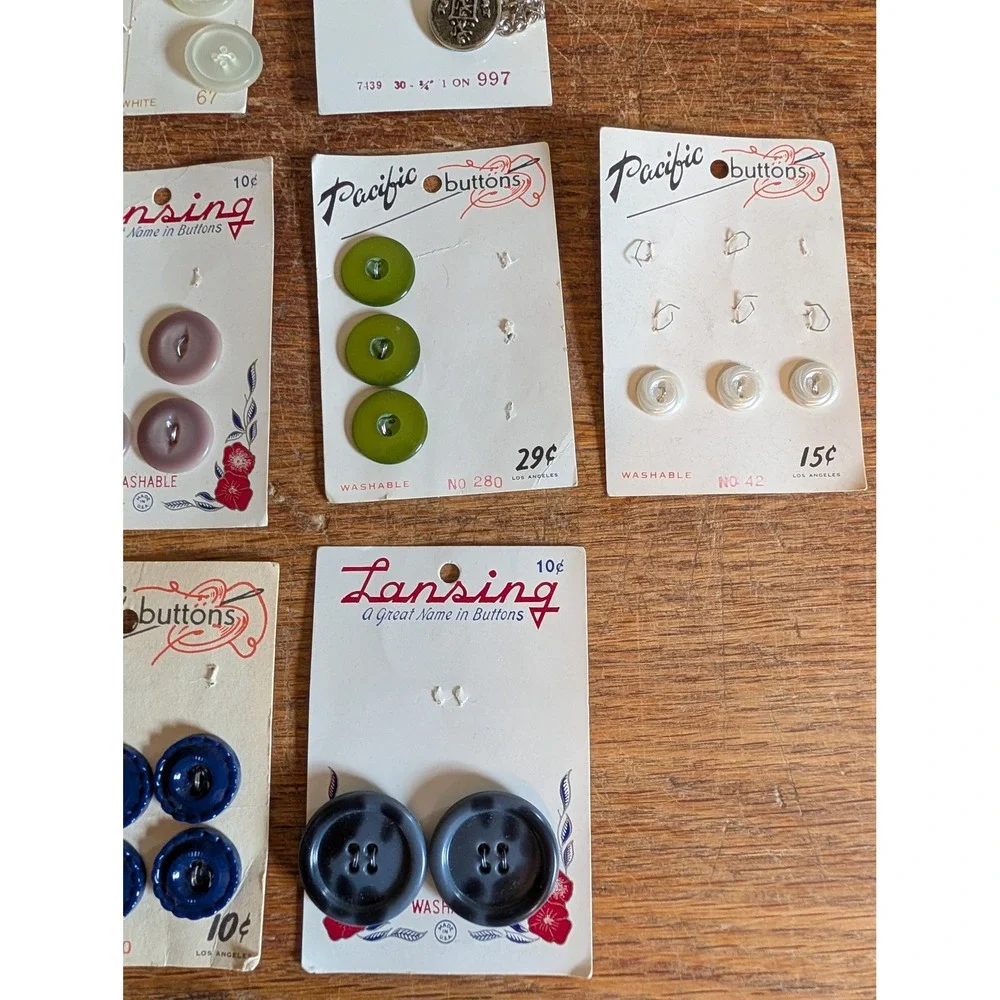 Vintage Button Lot Lansing Le Chic Pacific Cards Sewing Notions Mixed Colors